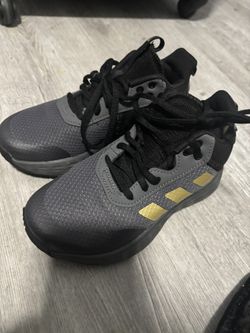 Kids Adidas Size 13c 