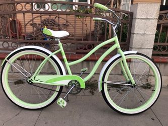 Huffy Beach  Cruiser Bicycle