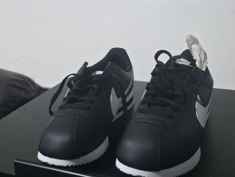 Nike Cortez 11.5 New