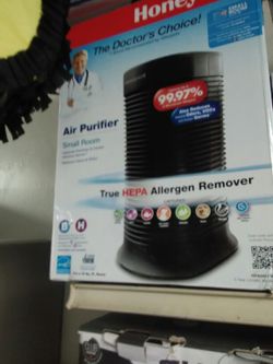 Air purifier allergen remover