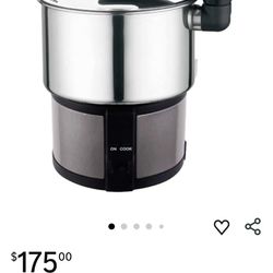 Traveling, Camping, Multi Purpose Electric Cooker. 120V-220V power outlet. New