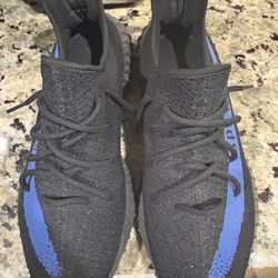Yeezy Dazzling Blue Barely Used