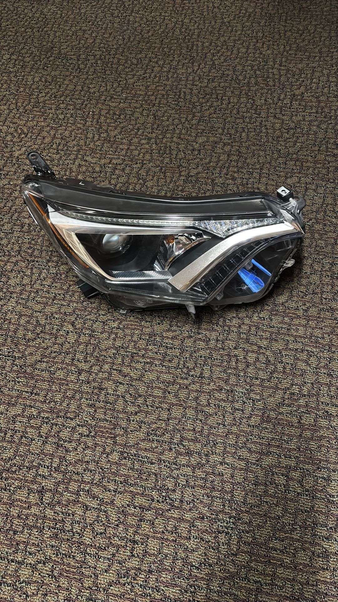 2016-2018 Toyota Rav4 Halogen LED DRL Headlight Right RH Side OEM