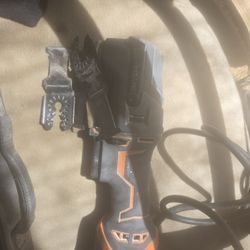 Rigid multi use tool  with blades