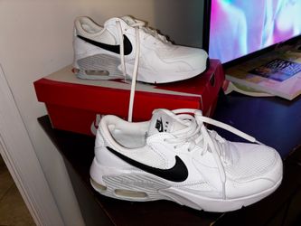 Nike Air Max (wm) size 8