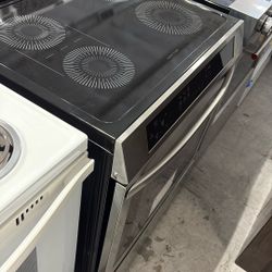 Frigidaire induction Range 