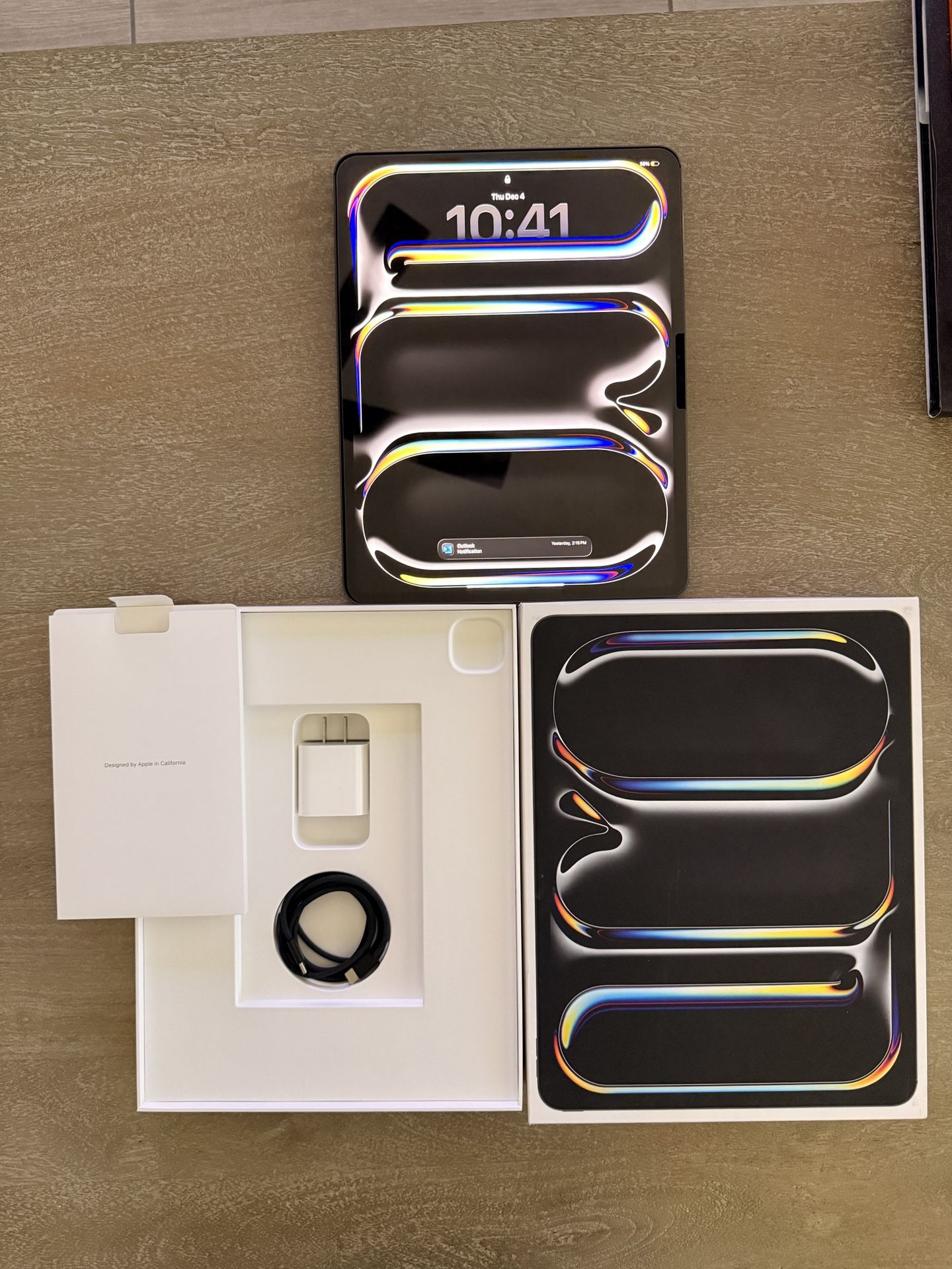 Apple iPad Pro M4 13” 7th Gen 256gb Space Black Like Brand New