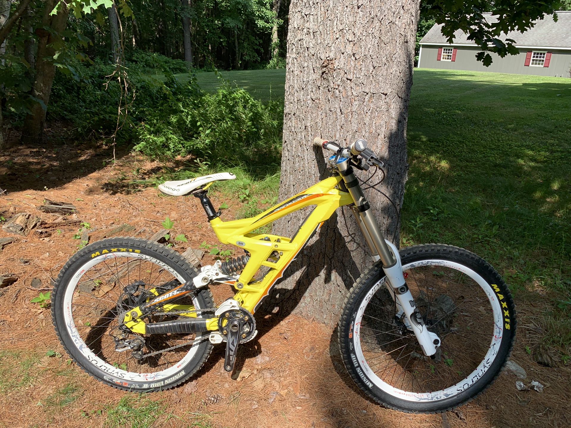 2010 Scott Gambler DH 10 Full Suspension Mountain Bike!! Mint!