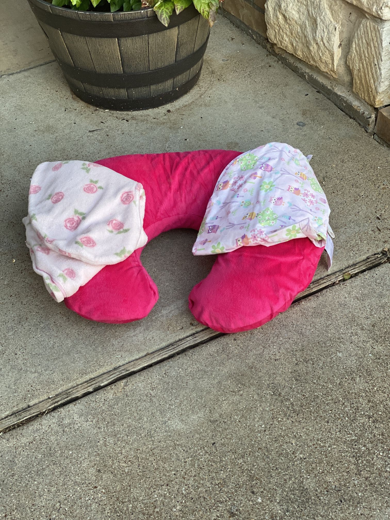 Bobby Breastfeeding Pillow