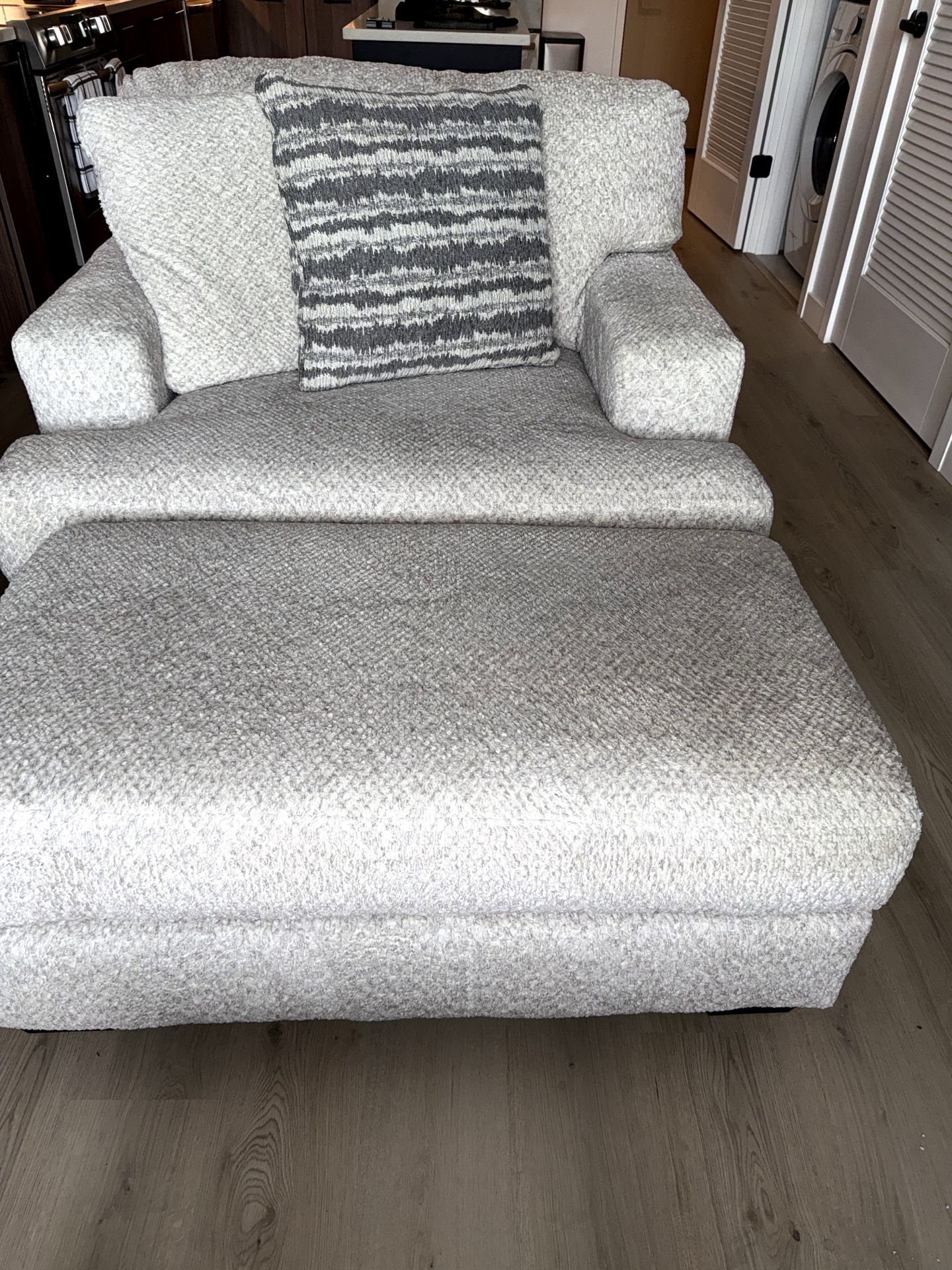 Ashley Brebryan Oversized Chair + Ottoman Set – Like New – $600