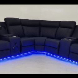 BLACK LEATHER recliner sectional 