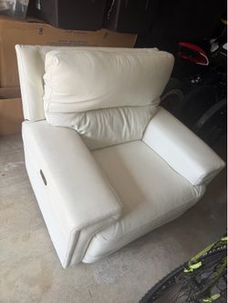 3 Premium KUKA Power Recliners – White Leather