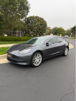 2018 tesla model 3 dual motor clean title