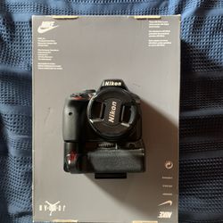 Nikon D3300 With DX Lense / Sigma Lense / Wireless Clip On Microphones