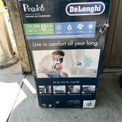 PINGUIND DELONGHI 12,500 BTU(COOLING/DEHUMIDIFY/FAN/HEAT)