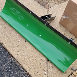 John Deere 46 in. x 15 in. Front Blade Snow Attachment for 100 Series Tractors