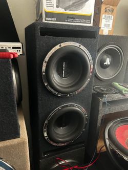 12” Audiobahn Subwoofers with box READ DESCRIPTION
