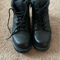 Harley Davidson Motorcycle Boots!!