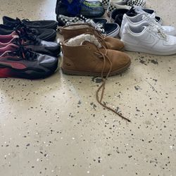 Tennis Shoes 