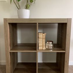  Like new! Crate & Barrel wooden 4– cube bookcase storage shelf distressed driftwood brown/gray