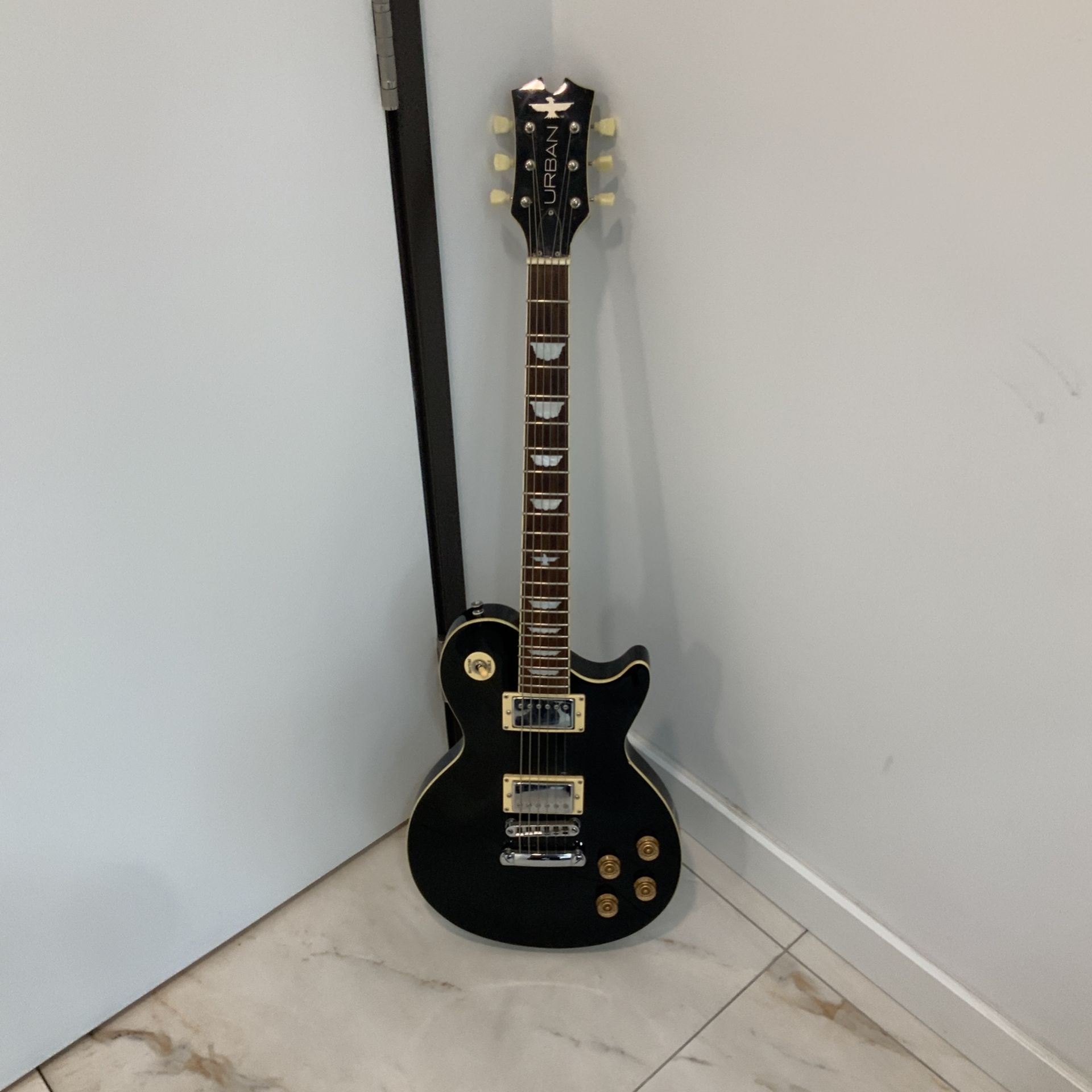Urban Les Paul Copy Limited Edition Super Clean Priced To Sell