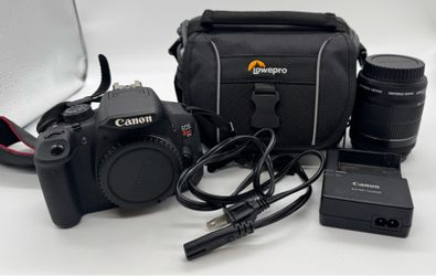 DSLR Camera Kit w/ 18- 55mm IS STM Lens, Charger, Bag