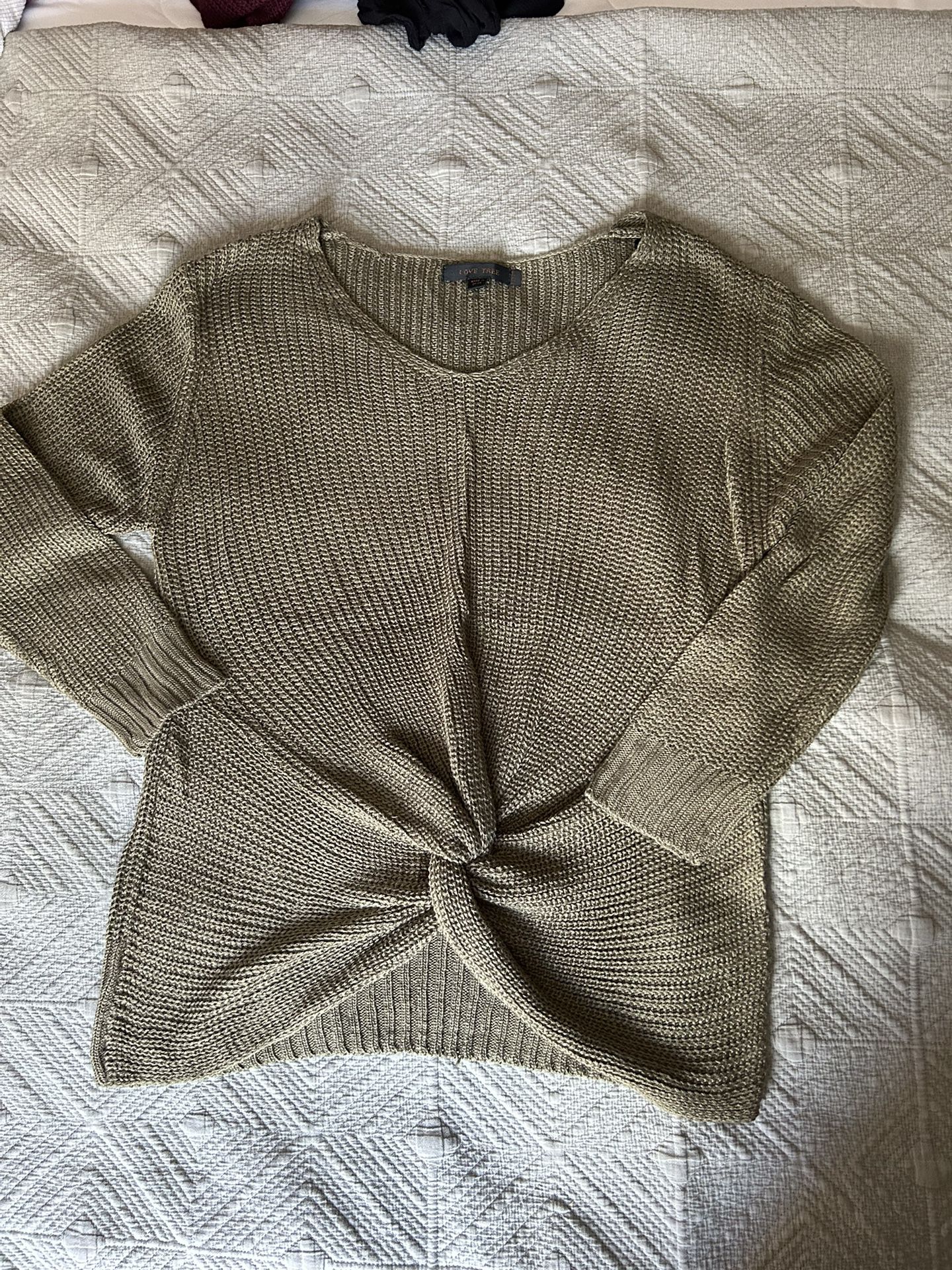 Love Tree Women’s Twist Knot Front Olive Green Knitted Sweater