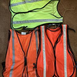 REFLECTIVE SAFETY VEST