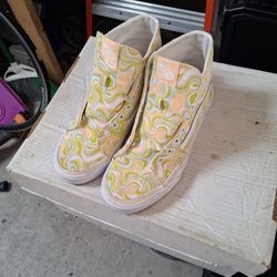 Vans Sz 7M 8.5W