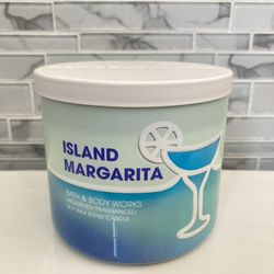 Bath and Body Works Candle  Island Margaritau.