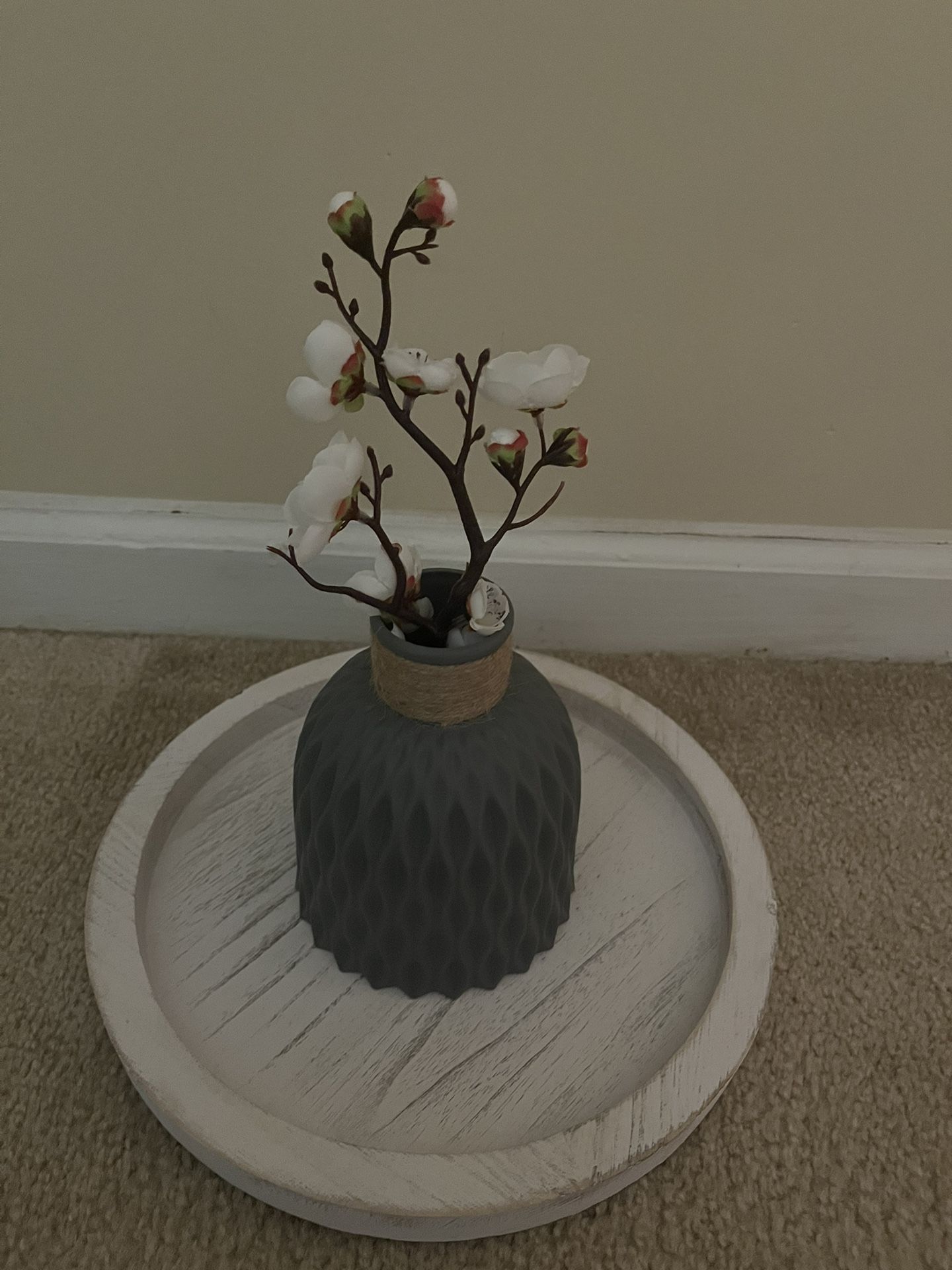 Centerpiece And Vase Set