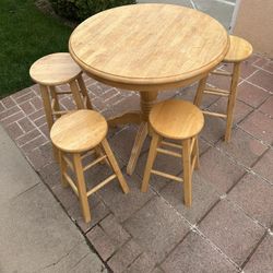 Table & 4 Stools