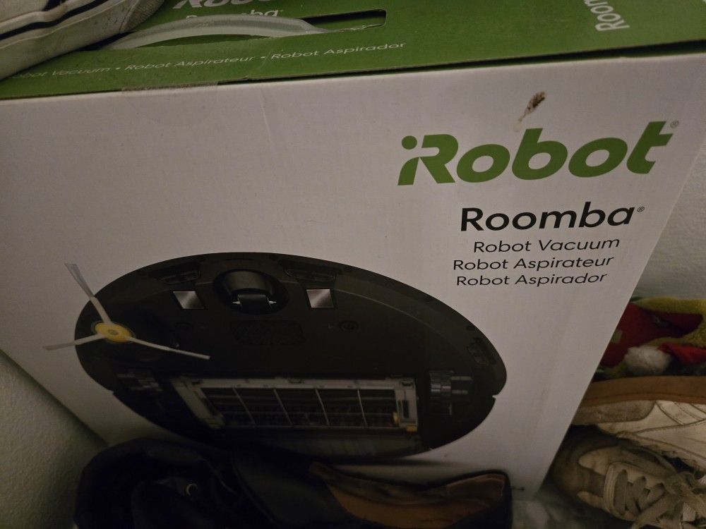 Roomba Robot Vacuum 676