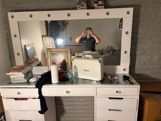 White Vanity Desk with Hollywood Mirror