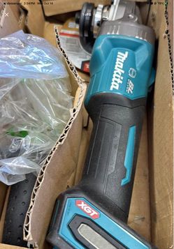 Makita 40v grinder gag01z tool only