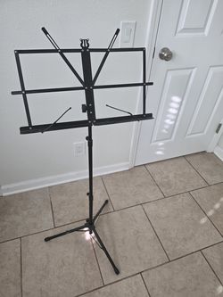 Folding Music Stand – Adjustable Height
