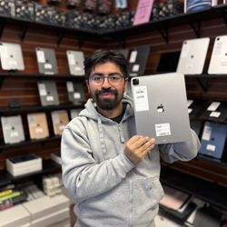 iPad Pro 12.9” - 1TB -Cellular- Space Grey -6th Generation 