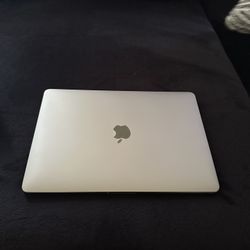 iMac Pro 450$