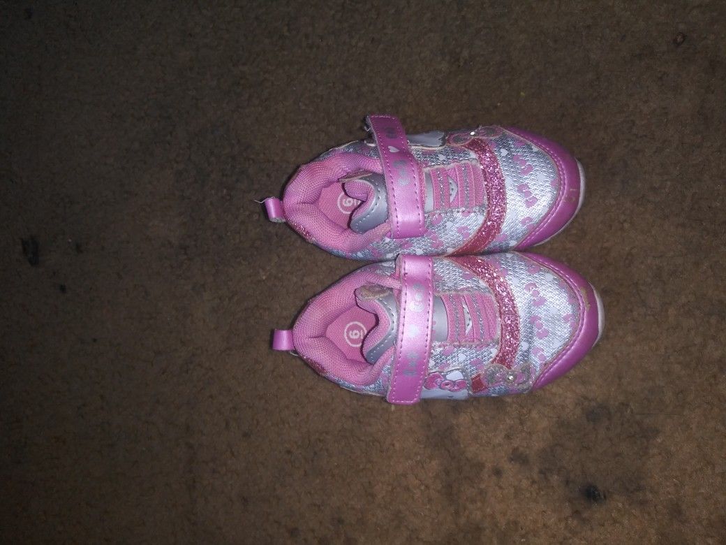 Hello Kitty Shoes