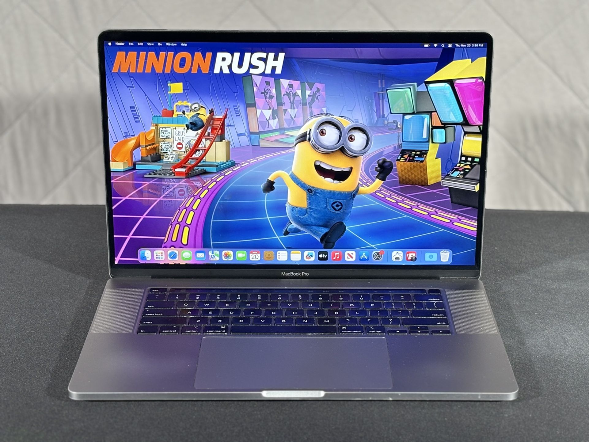 16” MacBook Pro - 8Core-i9 / 16GB / 1TB