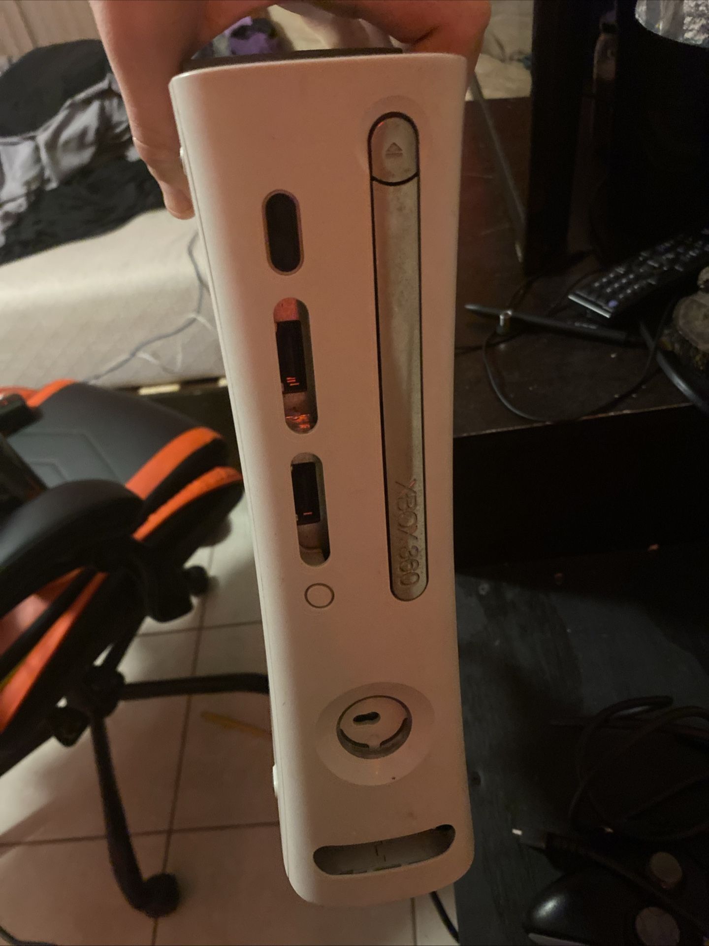 xbox 360 with games and controller