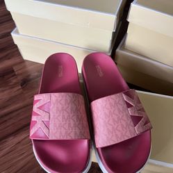 Michael Kors Slide Only Size 9 ( Run Small ~8) 