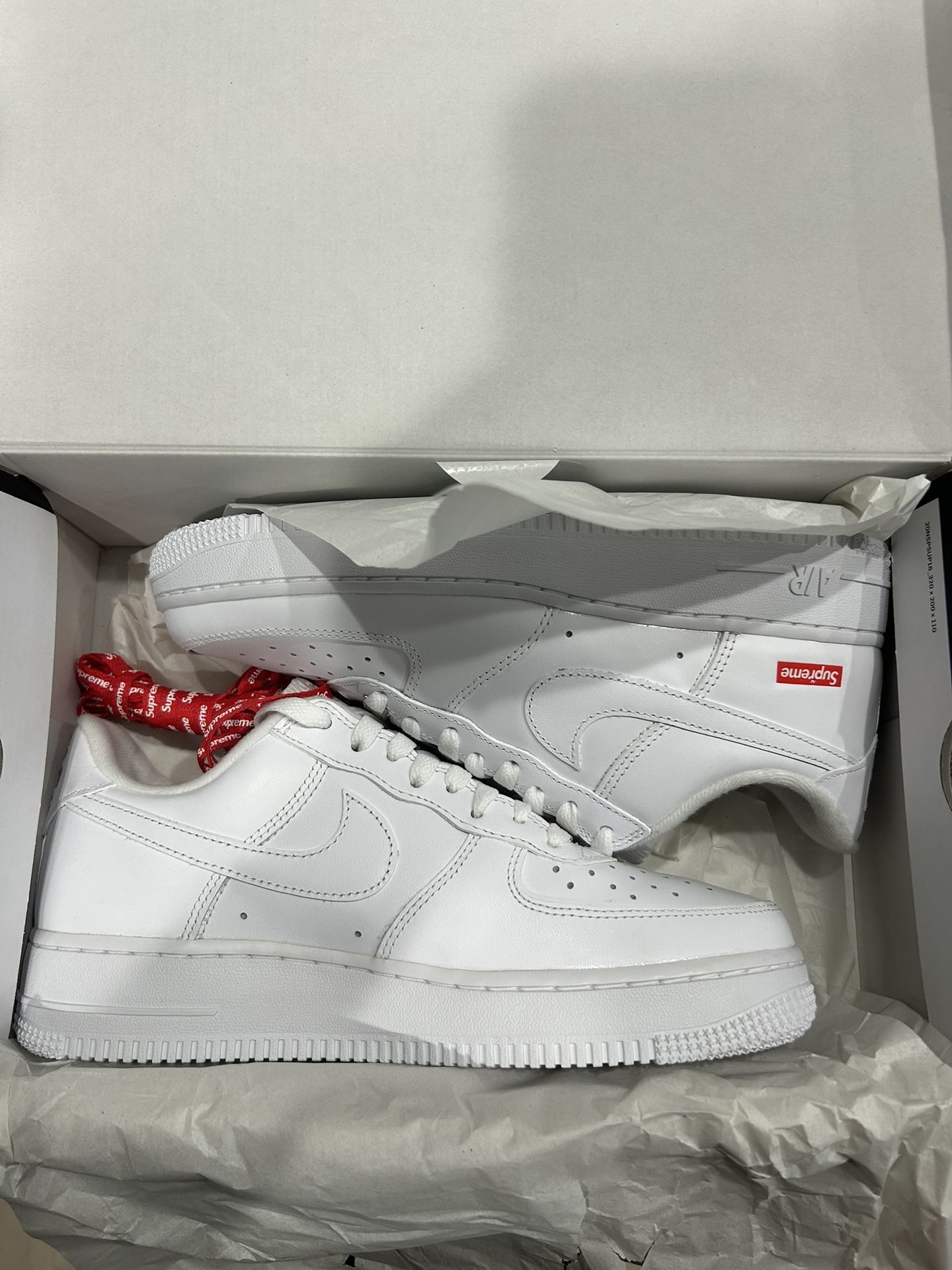 Nike Shoes - Brand New-