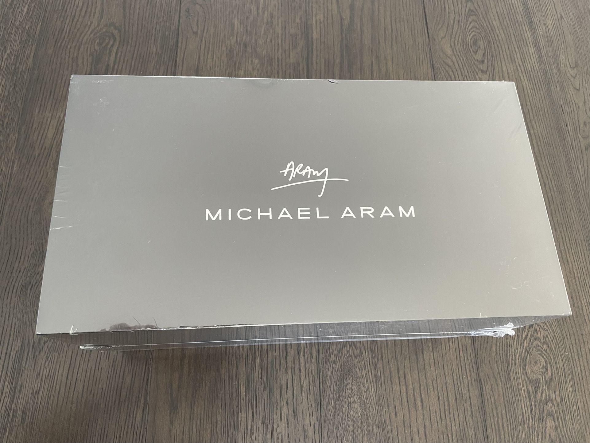 NEW Michael Aram Butterfly Towel Holder