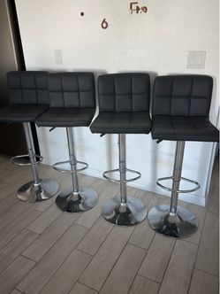 4 adjustable barstool chairs