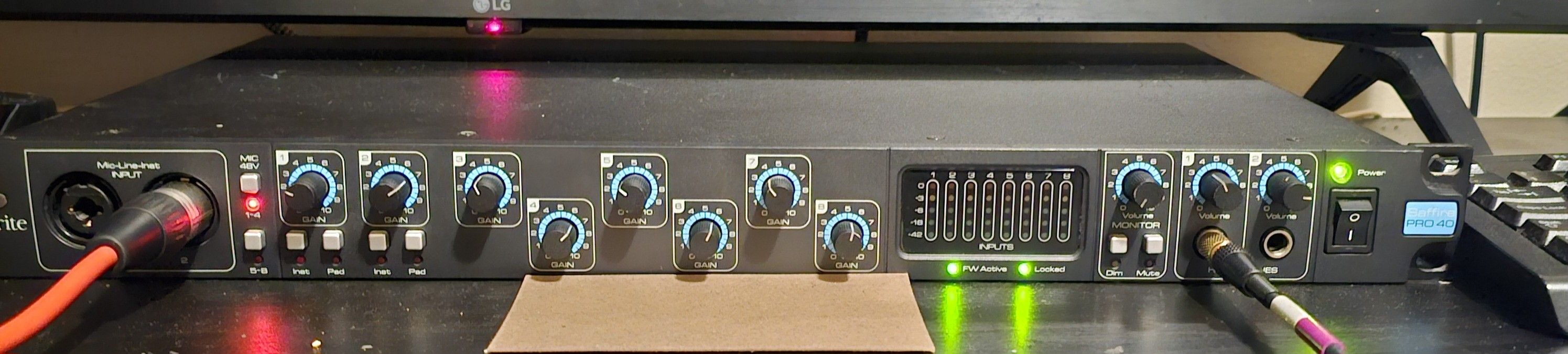 Scarlette SAPHIRE PRO 40 