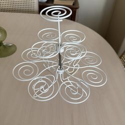 Cupcake & treat stand