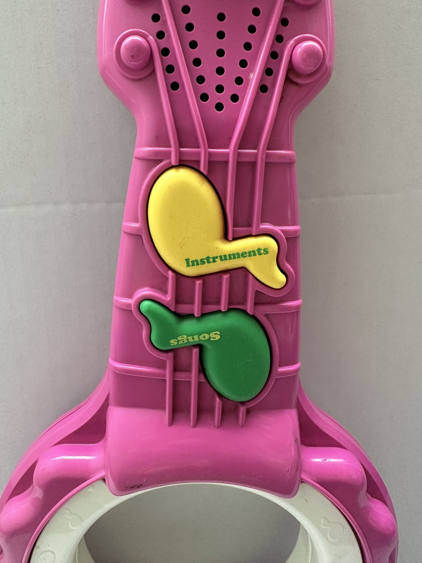 Barney guitar cheap toy