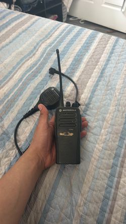 Motorola CP200d radio