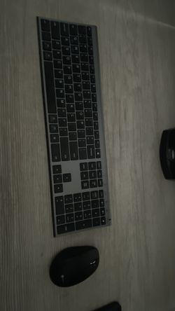 Wireless Bluetooth Keyboard And Mouse